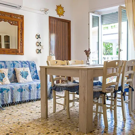 Casa Baia Chiara, Air-con, Fronte Holiday home *