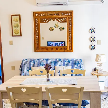 Casa Baia Chiara, Air-con, Fronte Holiday home