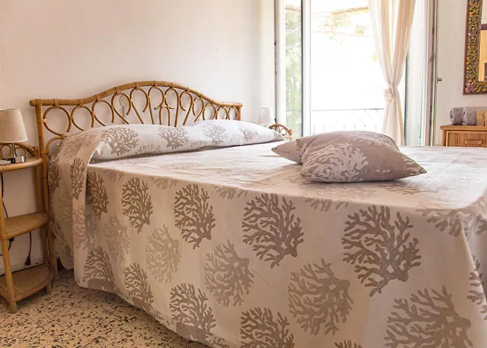 Дом отдыха Casa Baia Chiara - Cala Gonone *